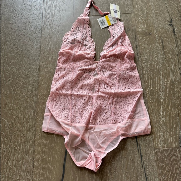 B.tempt’d by Wacoal pink lace bodysuit - Picture 1 of 5